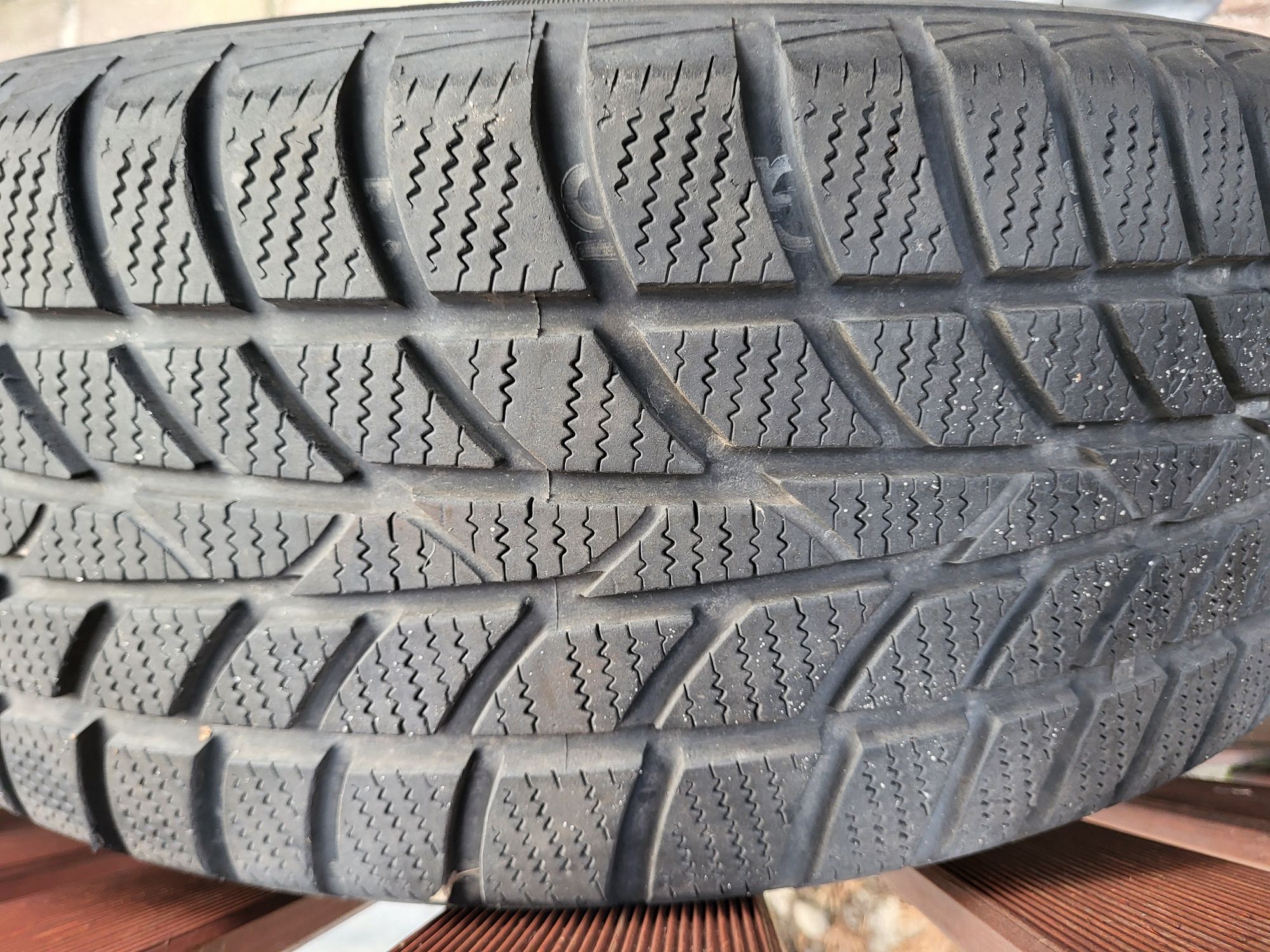 Felgi aluminiowe BMW z oponami 205/55R16