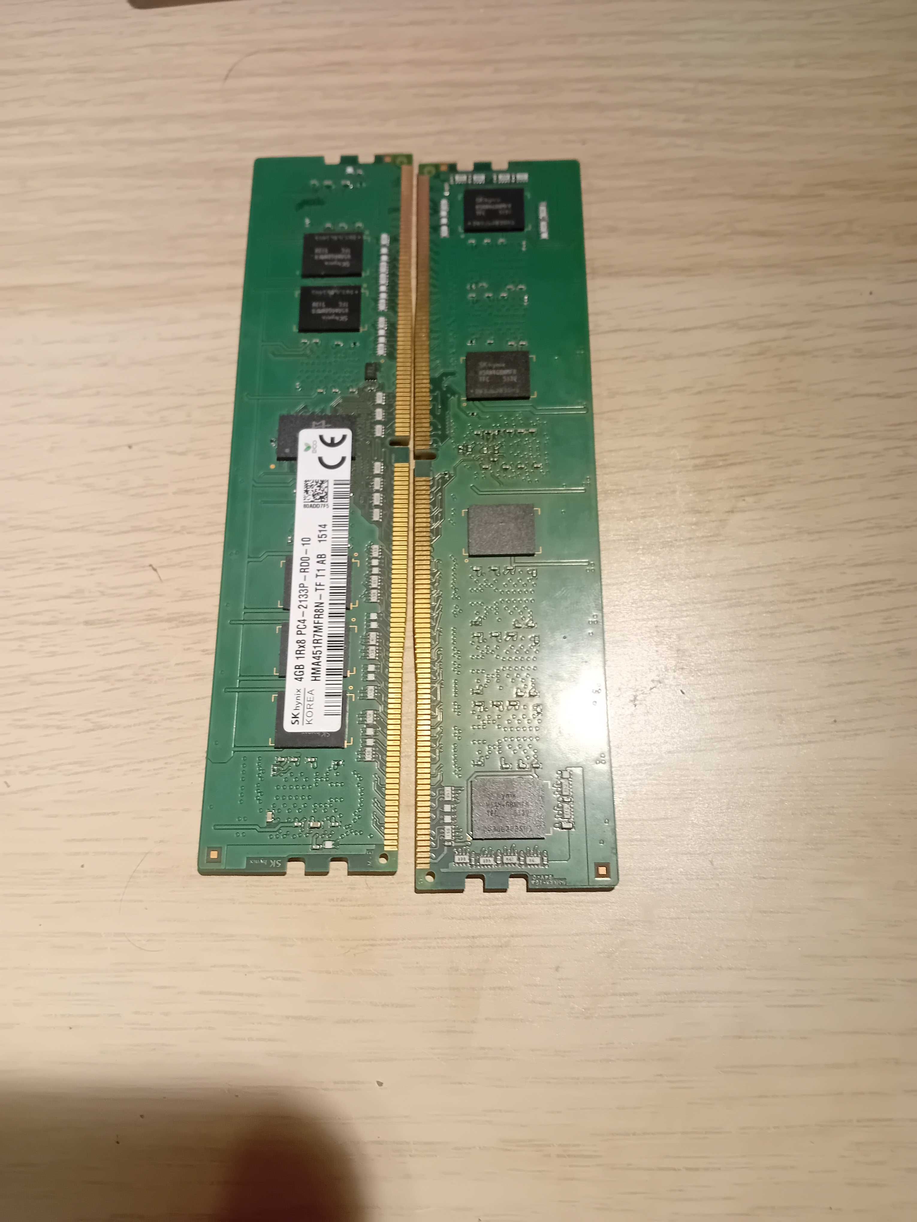 2x4 gb DDR4 RAM.