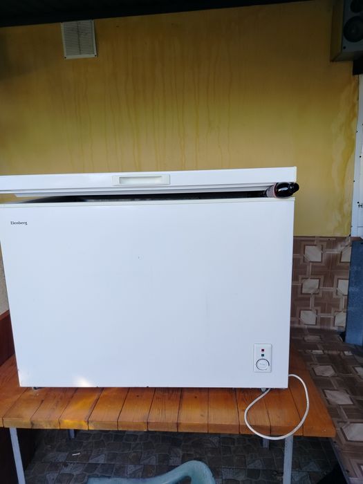 Продам морозильну камеру