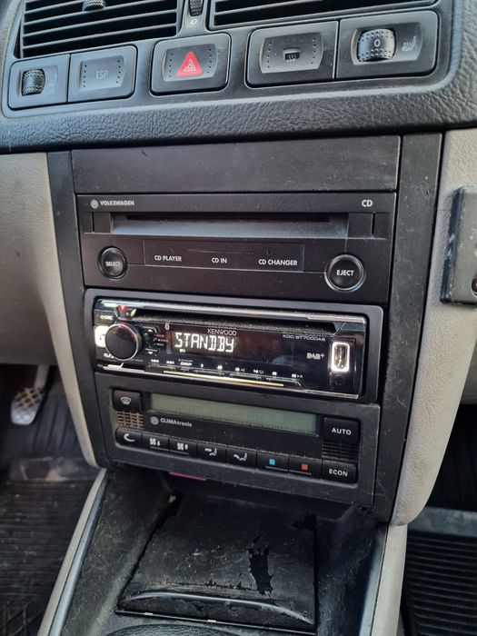 Radio samochodowe Kenwood KDC-BT700DAB Bluetooth Aux USB BT CD DAB+