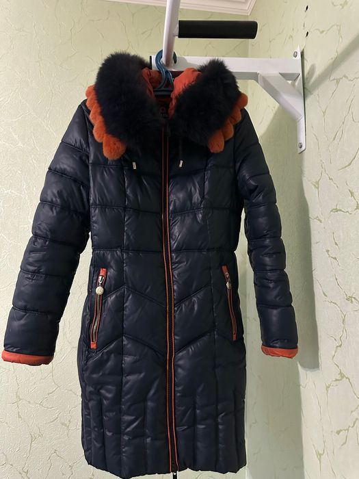 Продам куртку зимову Б/У 4000 грн.