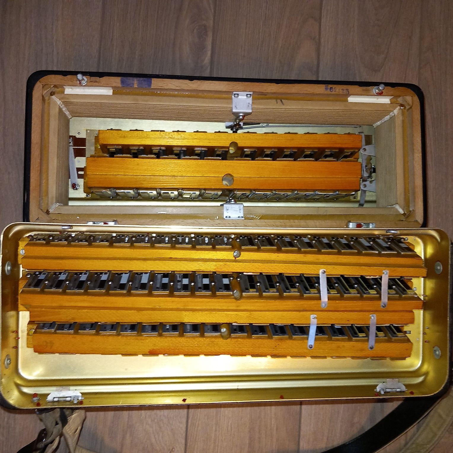 Sprzedam hohner lucia III w ORGINALE