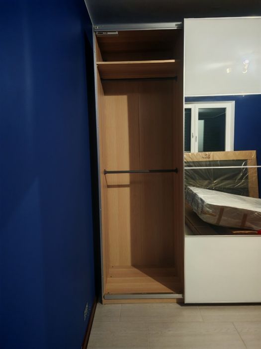 Szafa PAX biała z lustrem 150x58x236