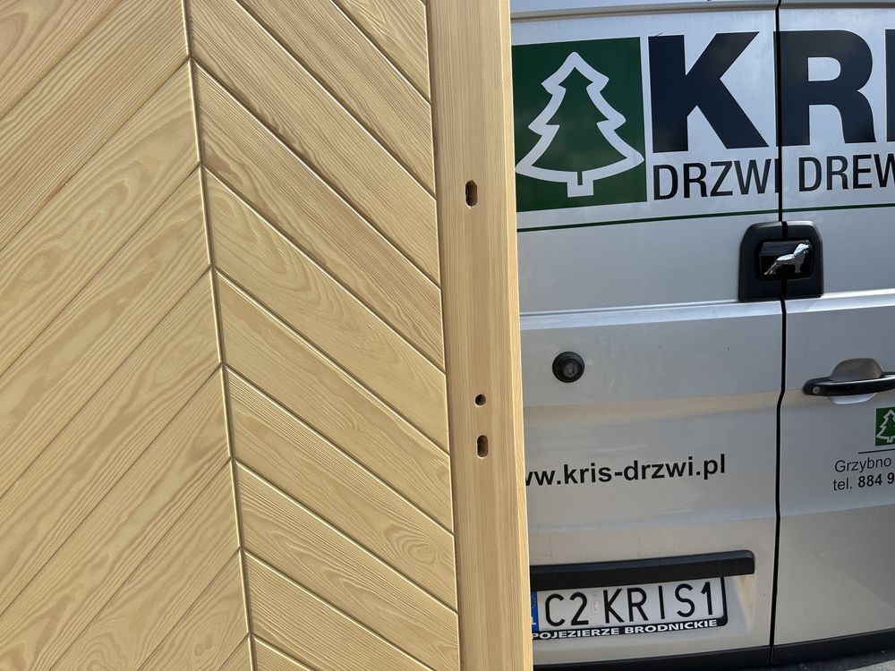 Drzwi zewnętrzne lite drewniane  lakierowane Na Wymiar Cała POLSKA