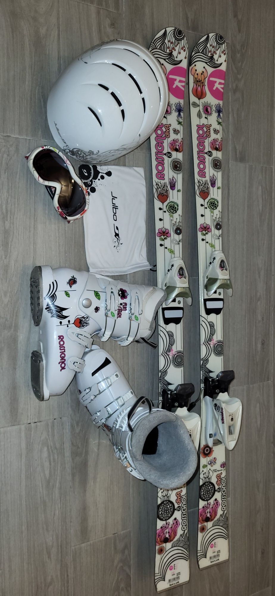 Narty Rossignol Diva 130 z butami + kask i gogle Julbo