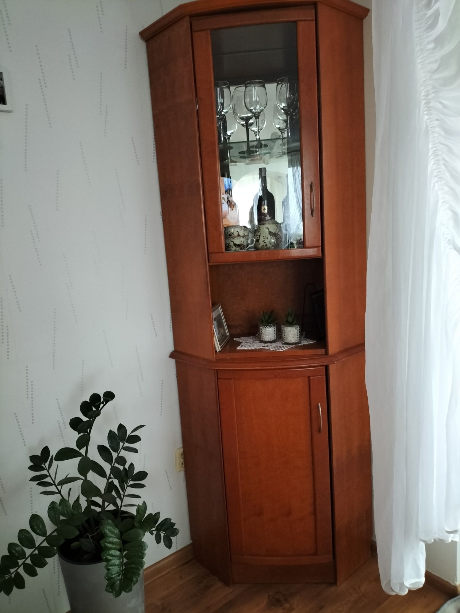 Zestaw mebli do salonu.
