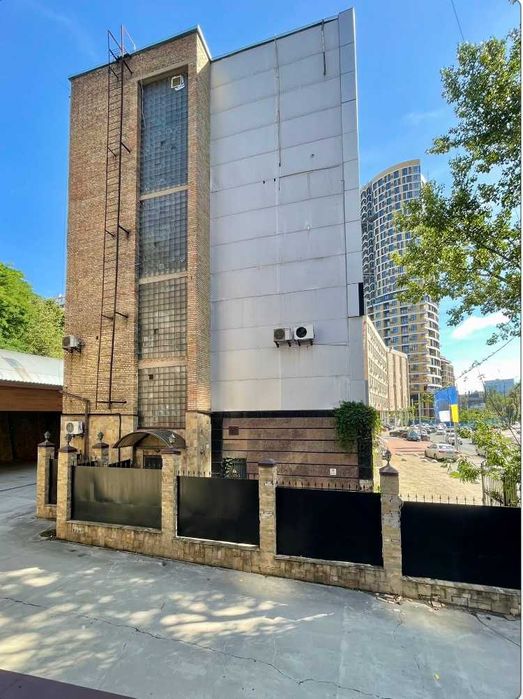 Оренда студії/офісу 30-500 м² Глибочицька 29-31, резервне живлення