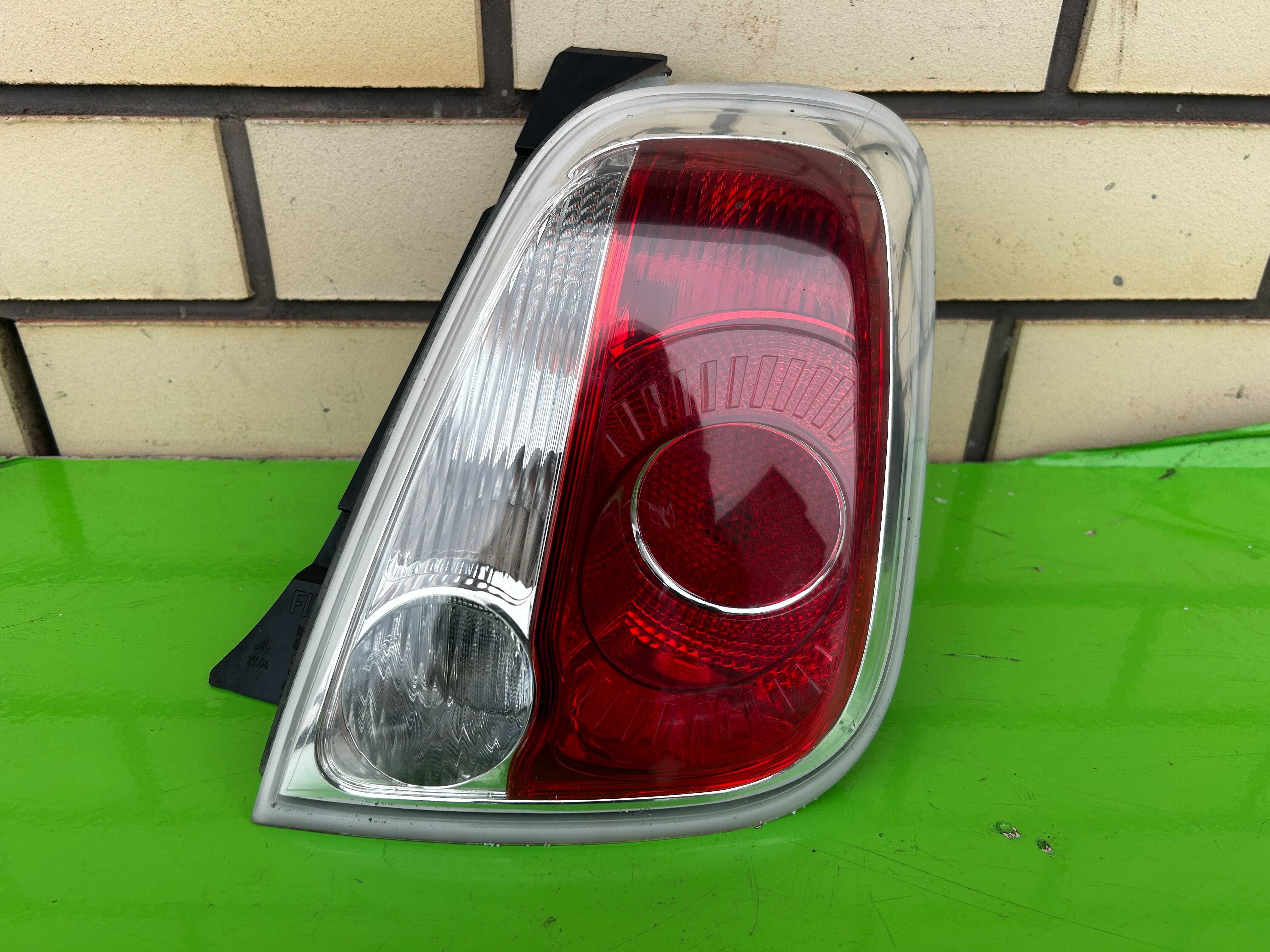 задній ліхтарь стоп правий Fiat 500 2007-2015
