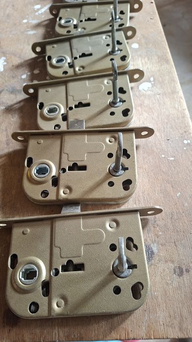 Zamek wpuszczany Assa Abloy 2014 72/45 KL/WC bez zaczepu