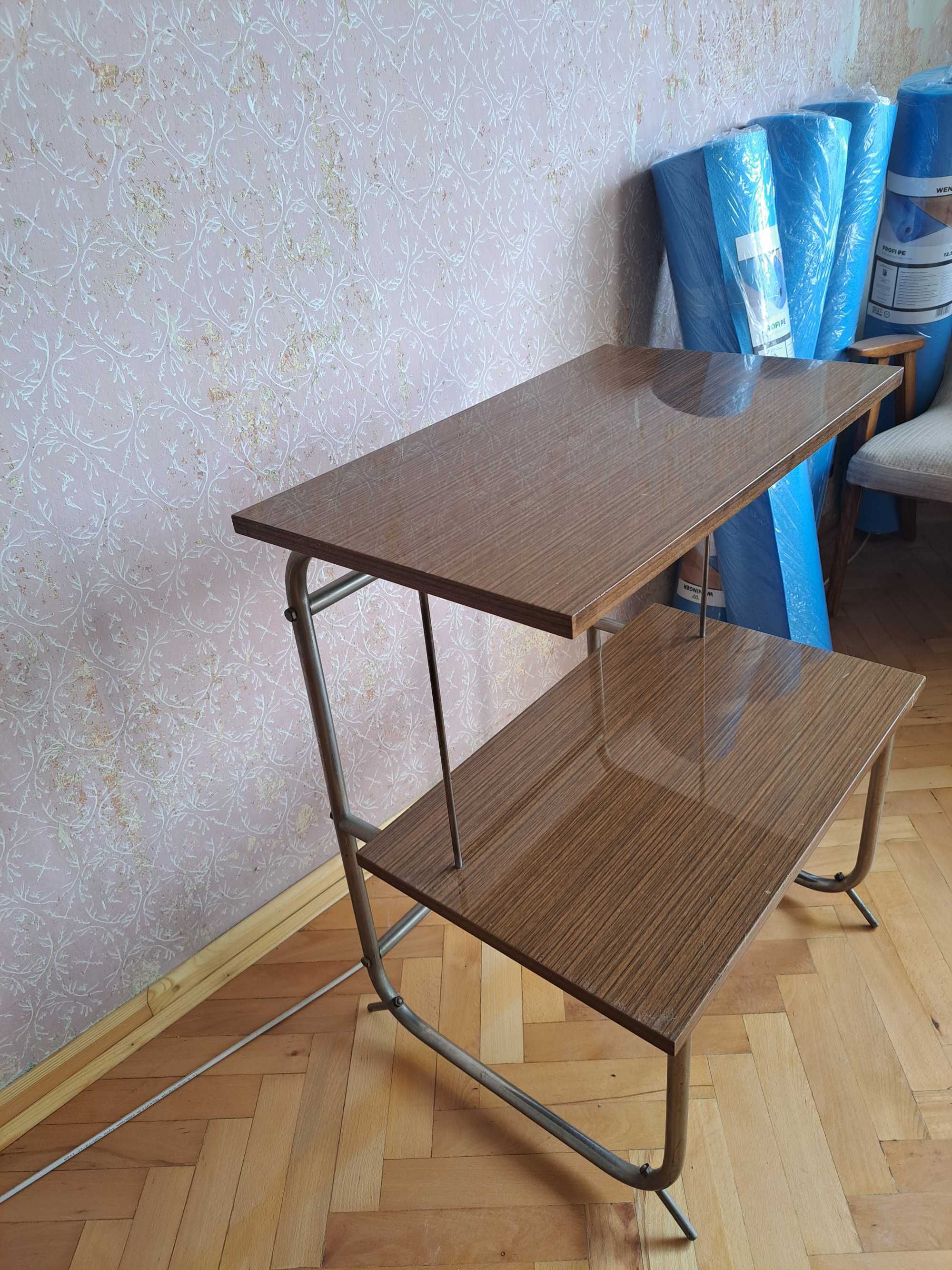 Stolik z okresu PRLu pod telewizor i radio