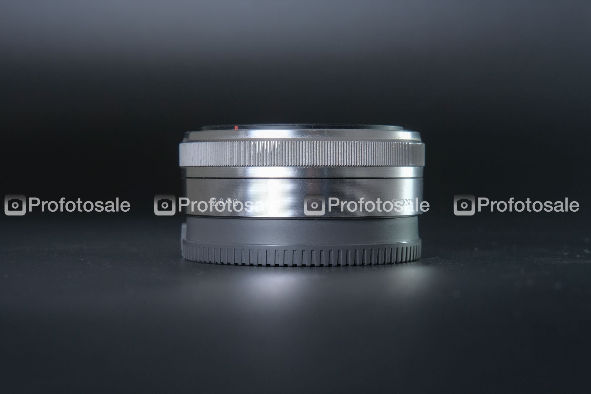 Об'єктив Sony E 16mm f/2.8