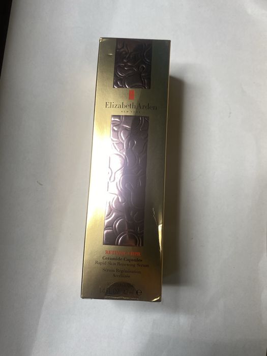Elizabeth Arden Ceramide Retinol + HPR Rapid Skin Renewing Serum 42ml