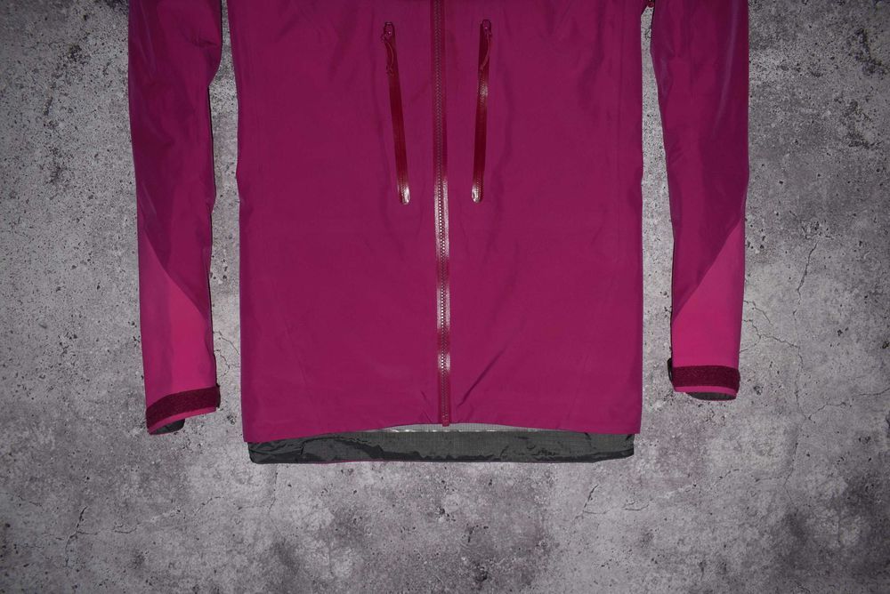 Arcteryx Alpha AR Gore Tex (Женская Куртка На Мембране Арк Альфа )