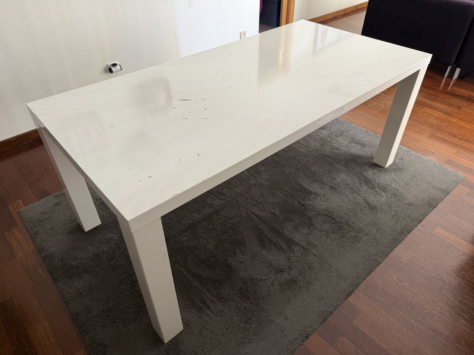 Mesa de sala de jantar