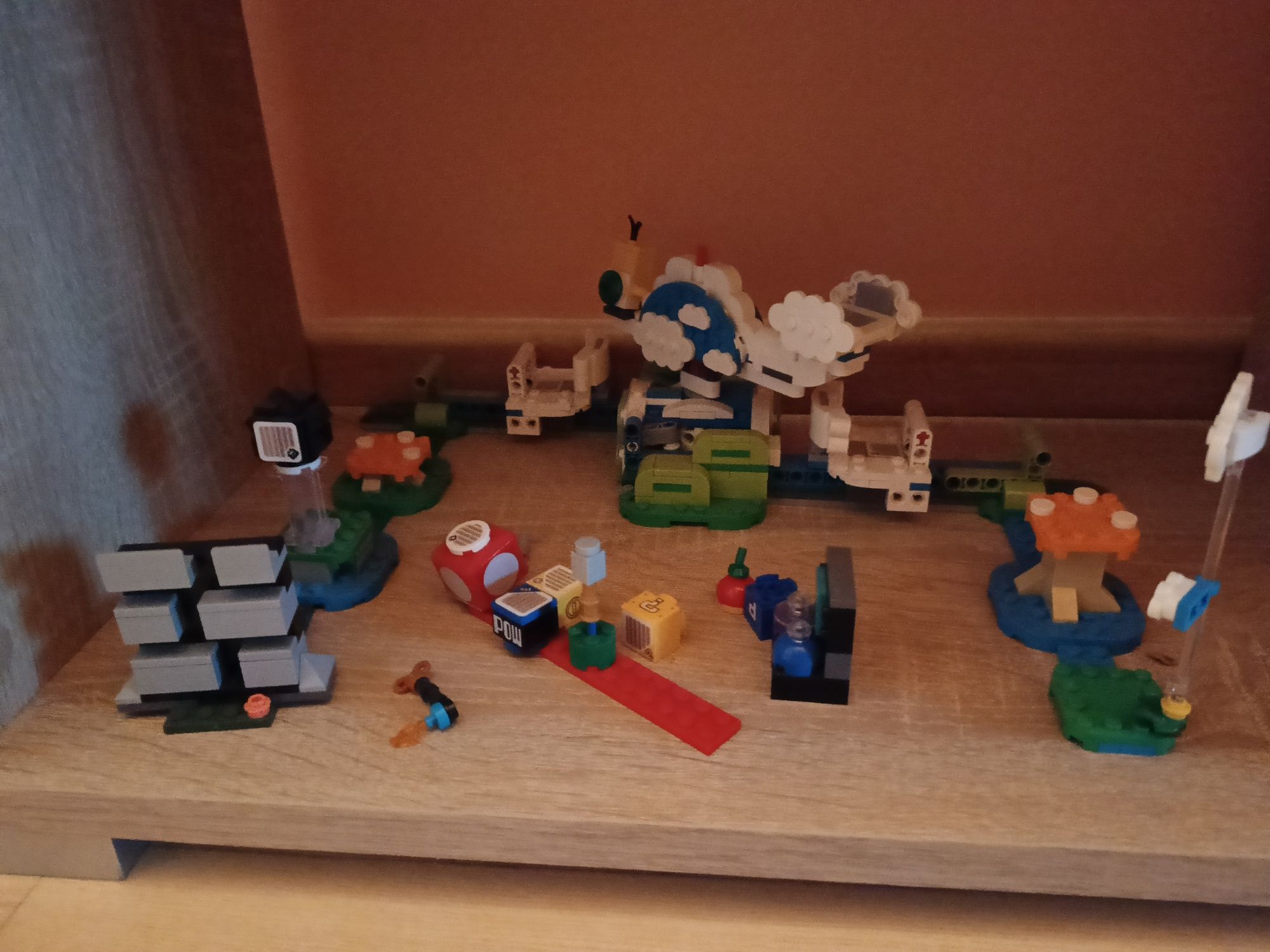 LEGO Mario Bros 3 figurki główne + kilkanaście zestawów