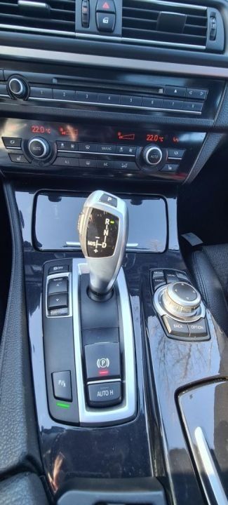BMW 525d Touring - 2012  Em muito bom estado