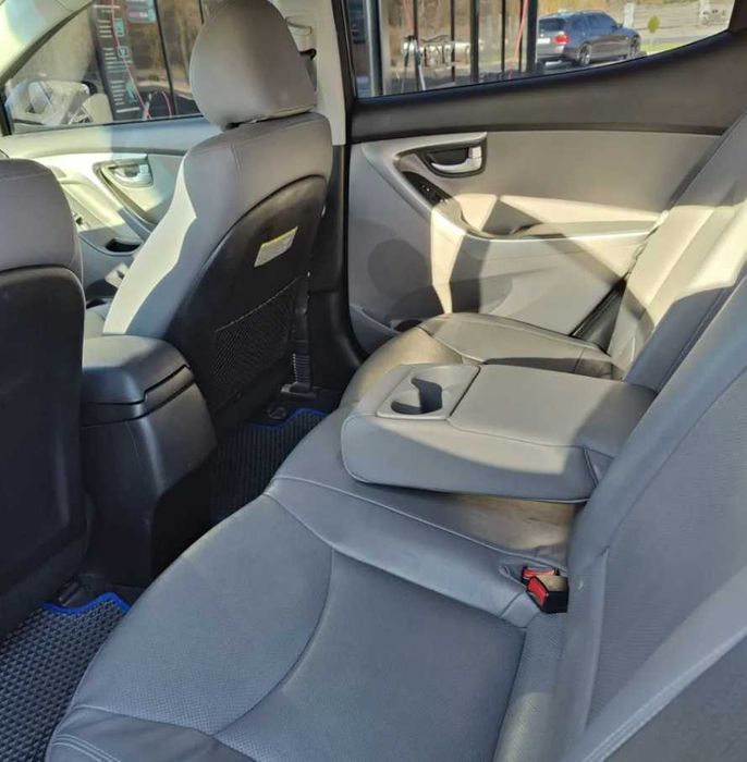 можна під виплату оренда авто під таксі від місяця