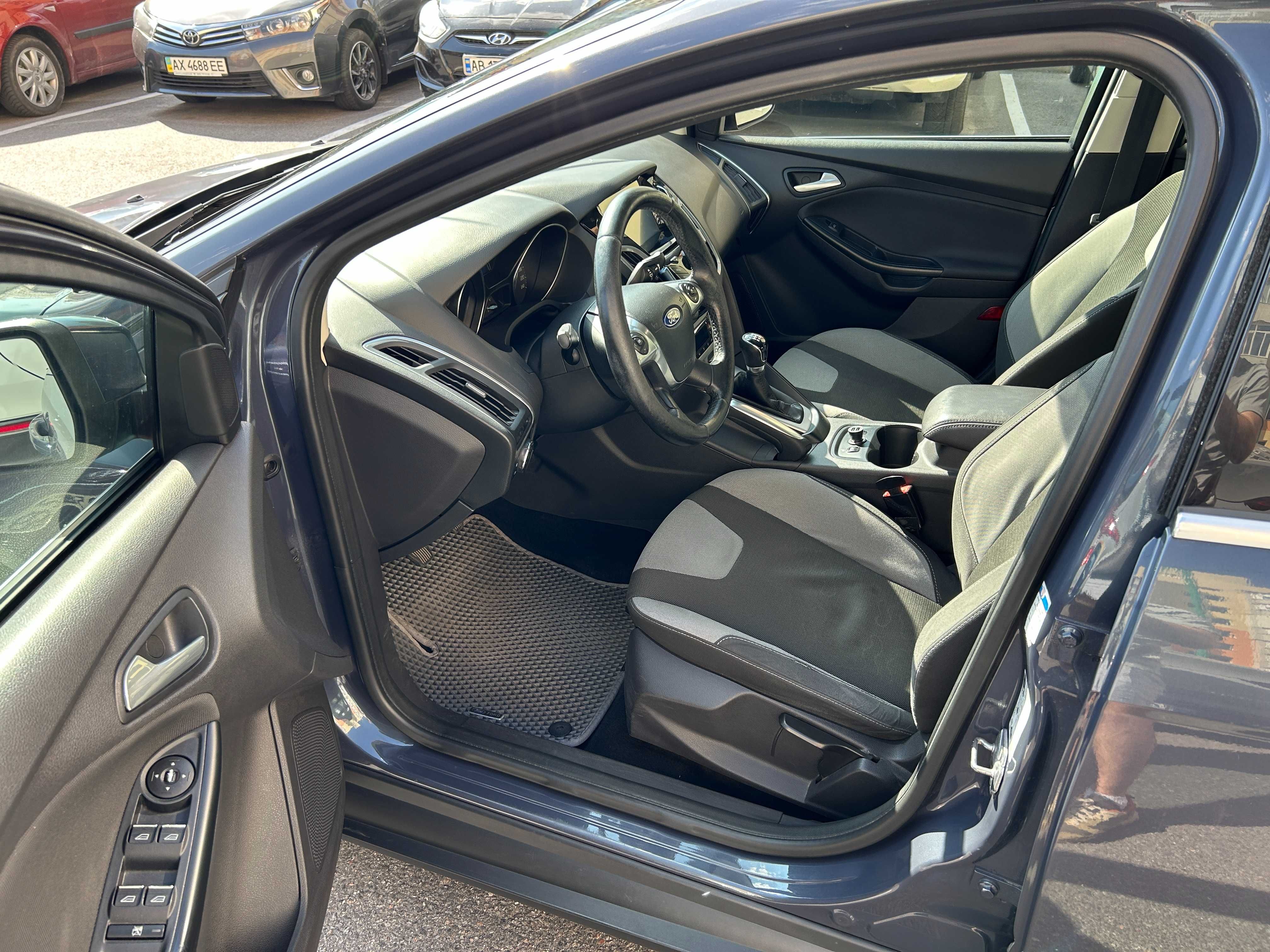 Офіційний Ford Focus 3 покоління 2011 рік 1.6 Ti-VCT MT (125 к.с.)