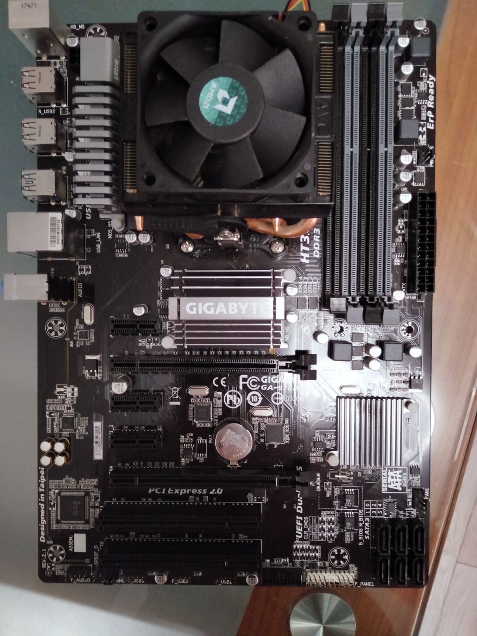 ПК без корпуса . Amd Twin Frozr 3gd5/ Amd fx4170 4 ядра/ dd3 8gb(2шт)