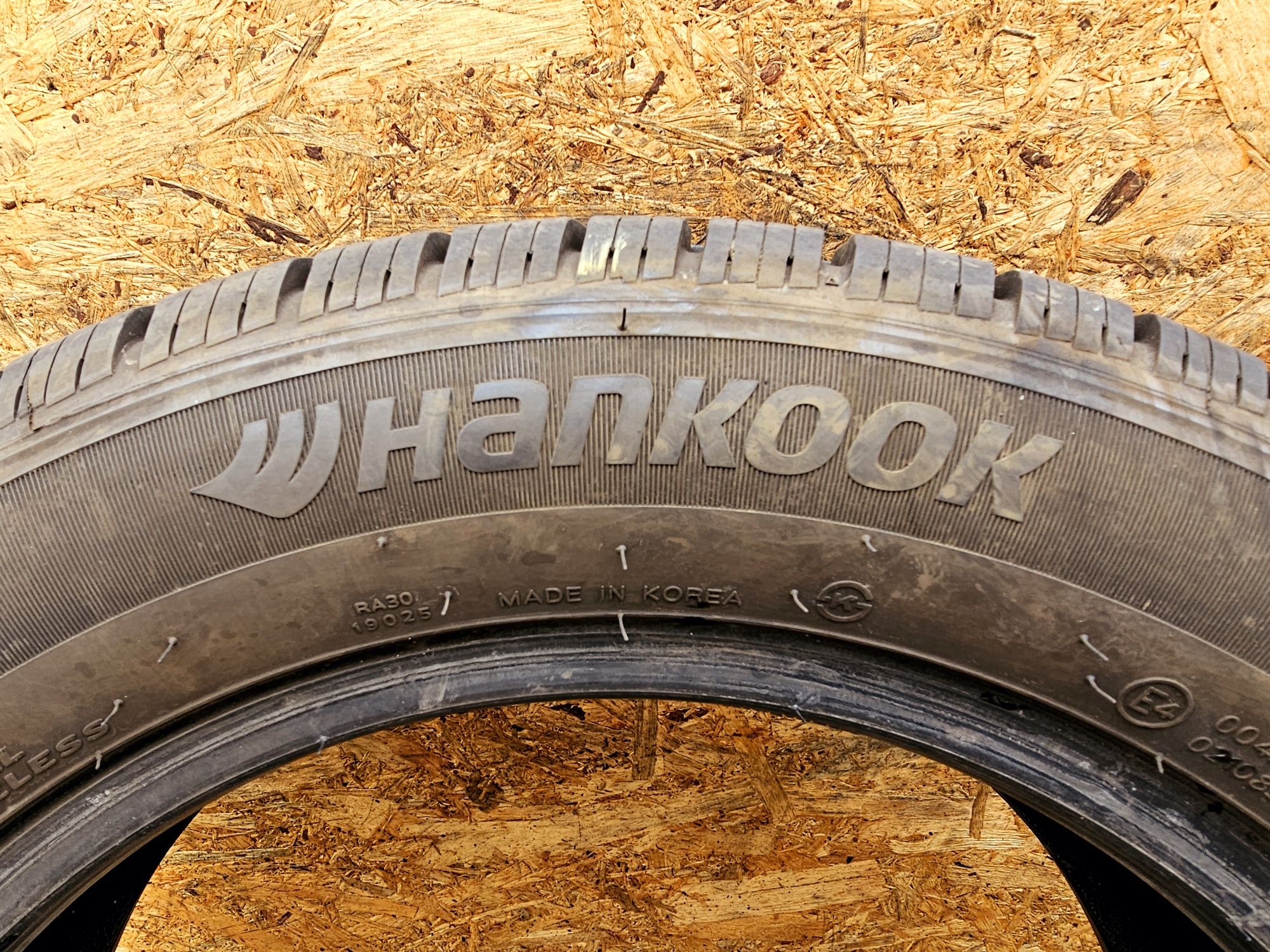 Jak Nowe!!  9,5mm. 195/60 r16C Hankook  Vantra ST AS2. 3619