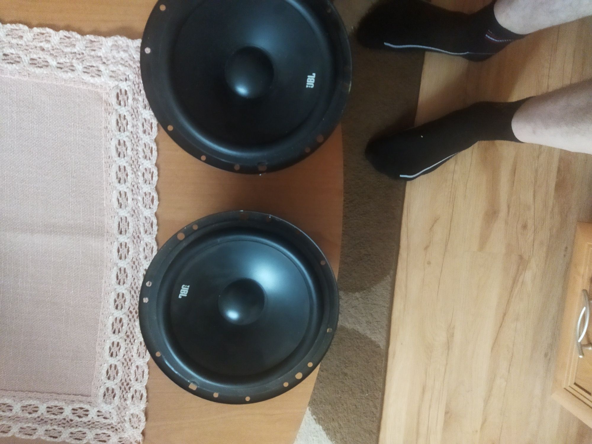 Skrzynia basowa JBL i wzmacniacz