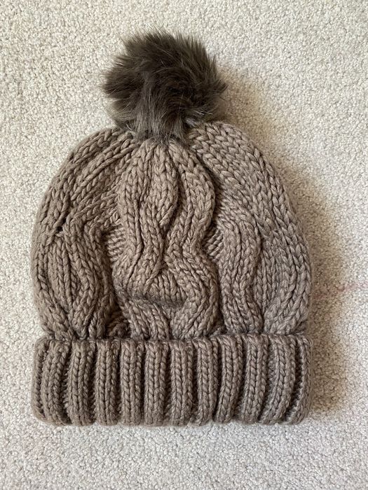 Zimowa czapka z pomponem H&M