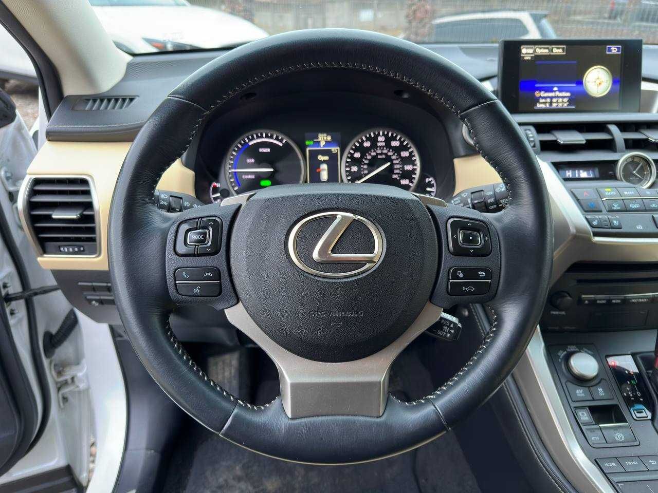 Авто Lexus NX 300Н 2014