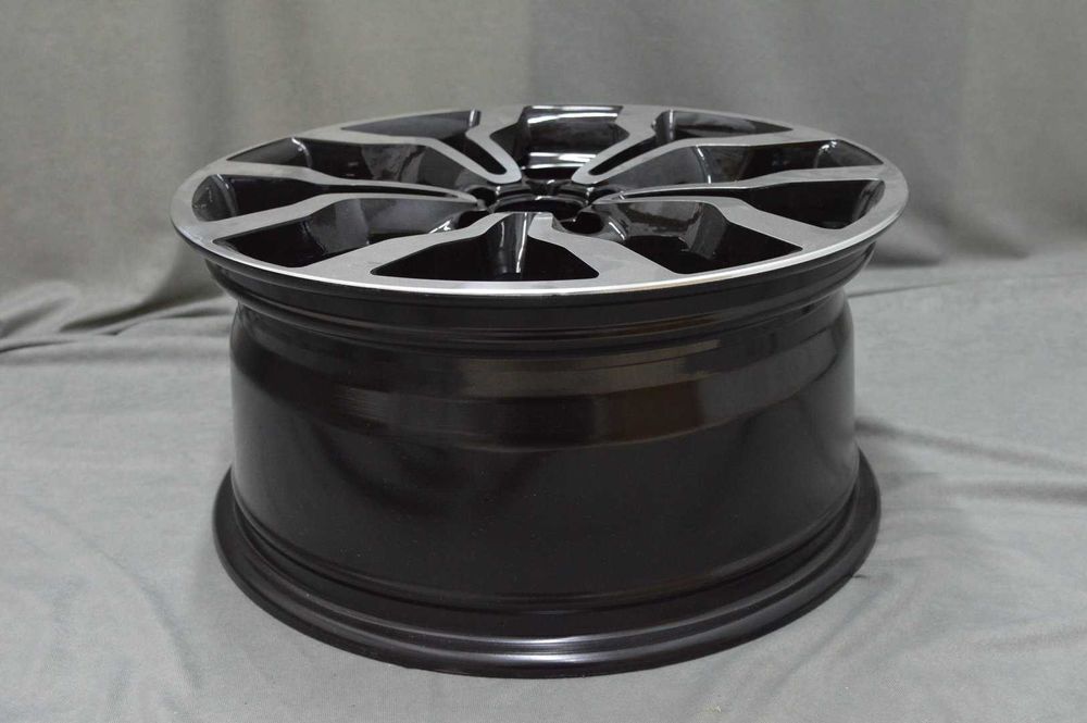 Promocja! MODEL: 53218 Felgi aluminiowe 17'' 8J ET42 5x100 MB
