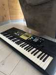Keyboard Yamaha YPT-220