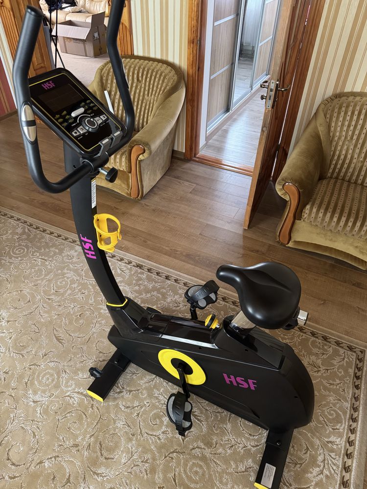 Велотренажер HouseFit HSF 8268HPM