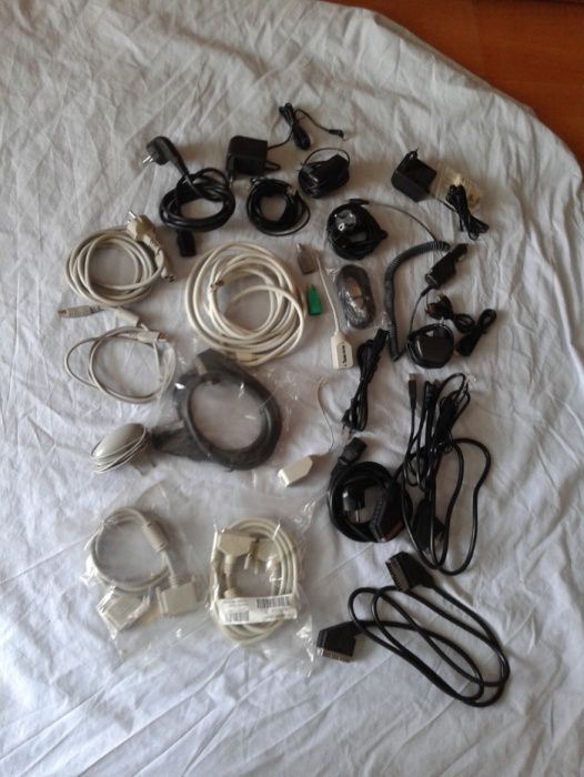 Cabos (diversos +de 20) - PC/TV/Telemóvel