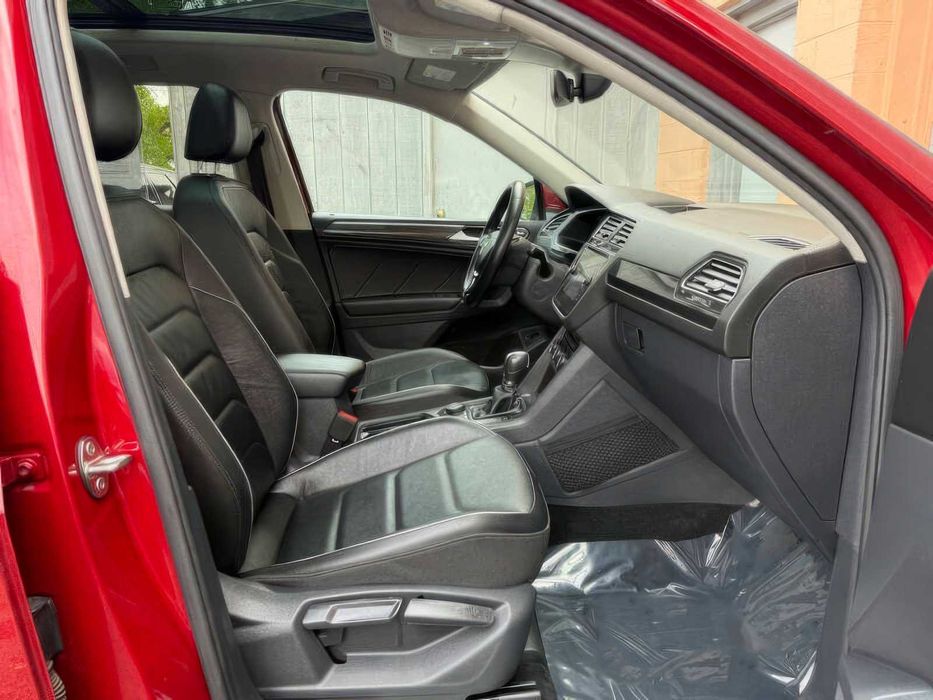 Volkswagen Tiguan      2018