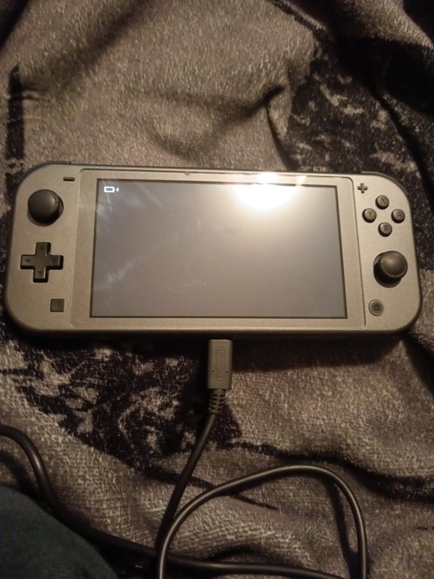 Nintendo Switch Lite (Edycja Palkia i dialga)