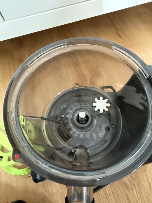Wyciskarka Wolnoobrotowa D9900 Kuvings + sito GWARANCJA