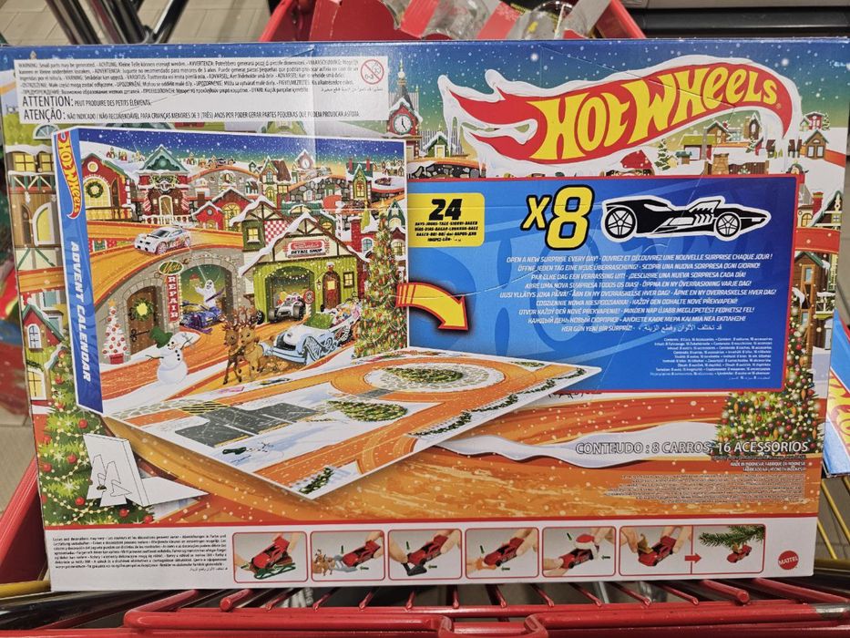 Адвент календар від Hot Wheels