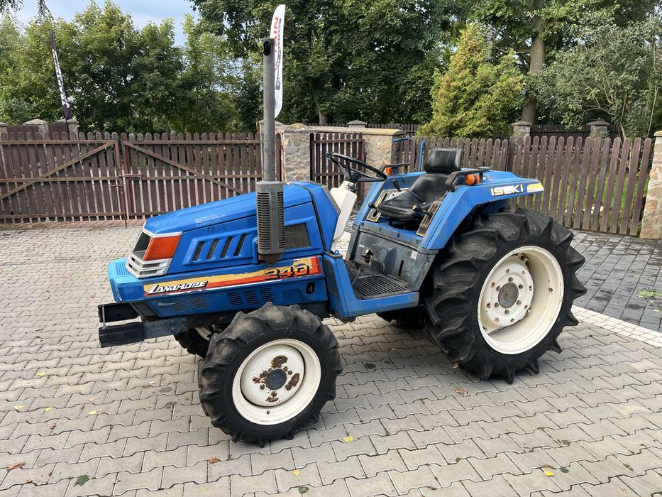 Traktorek iseki tu 240 4x4 24 km wspomaganie walek wom ladny stan