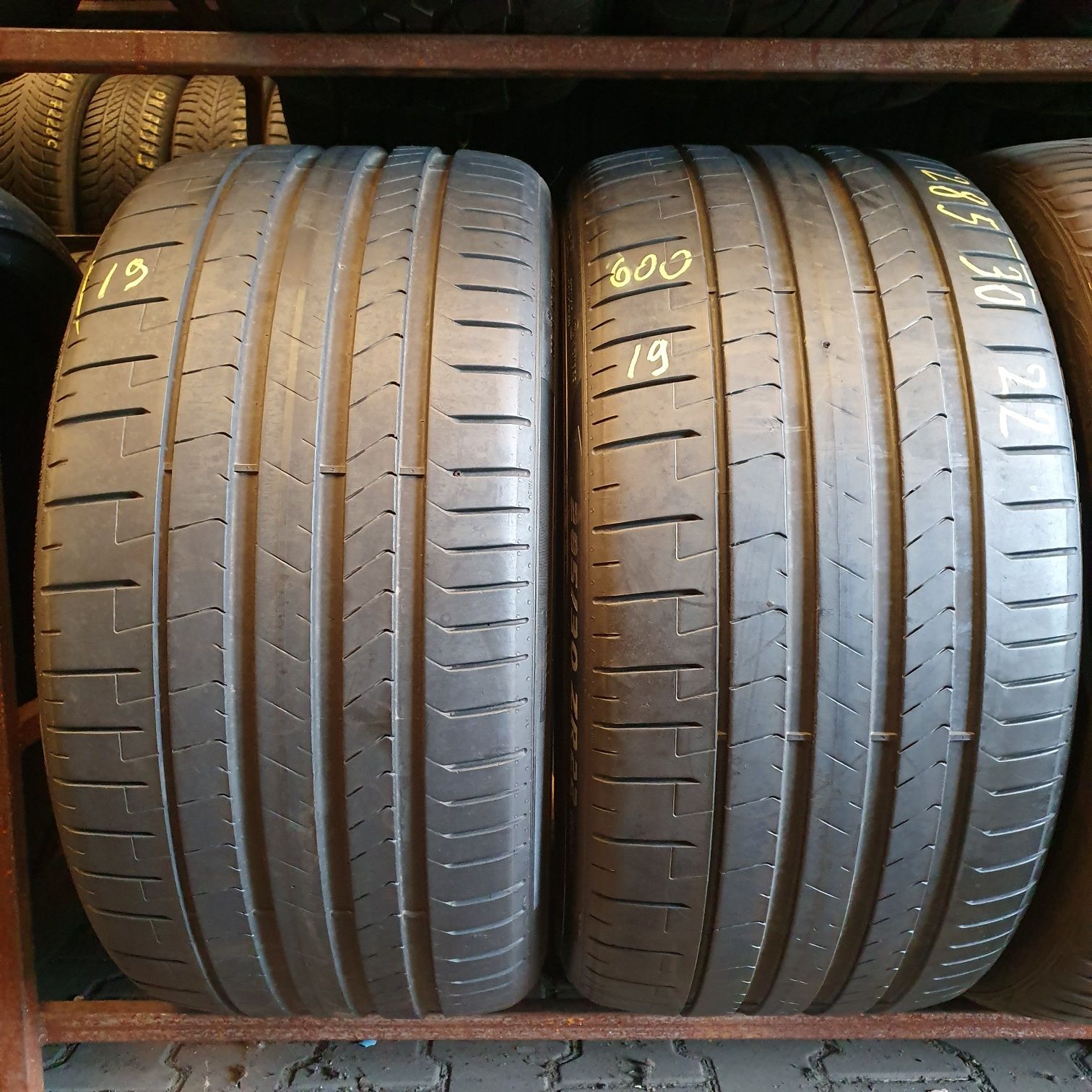 Pirelli P Zero 285/30 ZR22 101Y