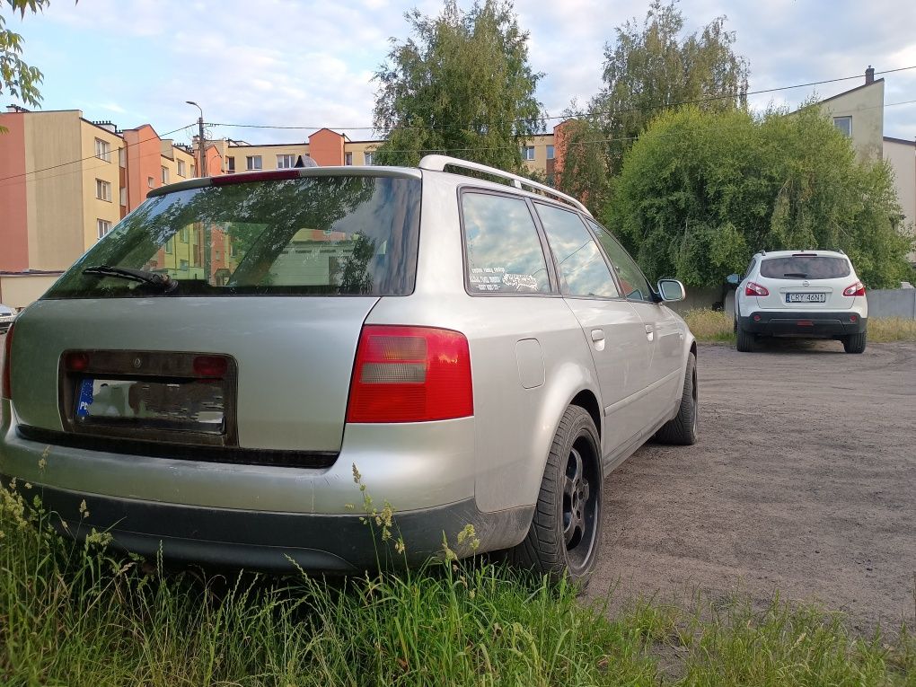 Audi A6 C5 2.4 benzyna.