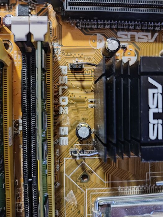 775 сокет продам отдам на компоненты