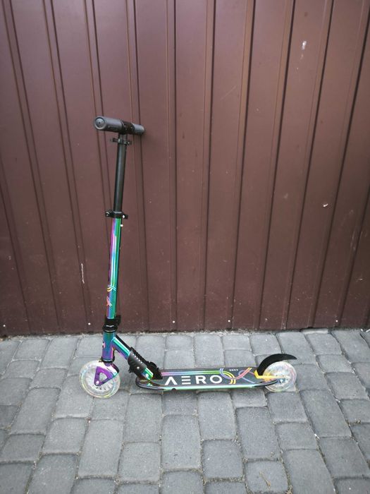 Aero Neo Chrome składana hulajnoga