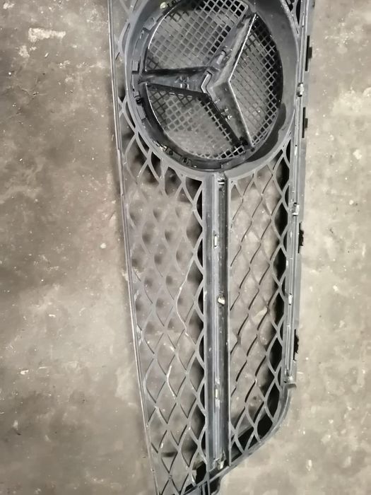 Grill atrapa zderzaka Mercedes Benz C-class w204 Ładny wzór Wysyłka