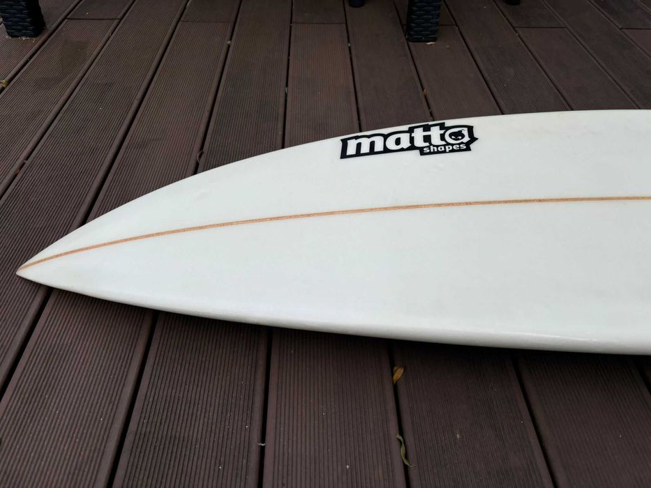 Prancha Surf c/ deck | Mattashapes TLX pro model | 5'10