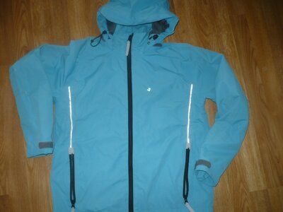 Ветровка голубая 140р. Soft shell
