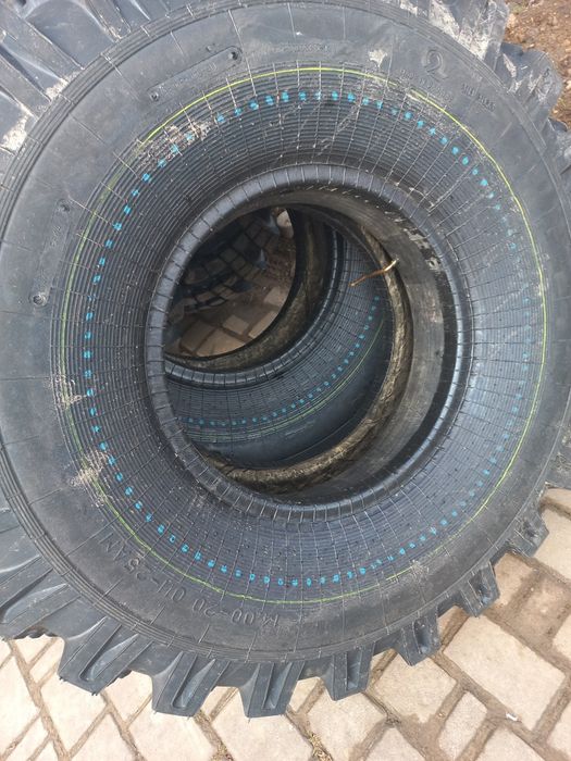 Шини 14.00R20 /370R508/ до Урал.10сл. Б/у. Можна з ПДВ