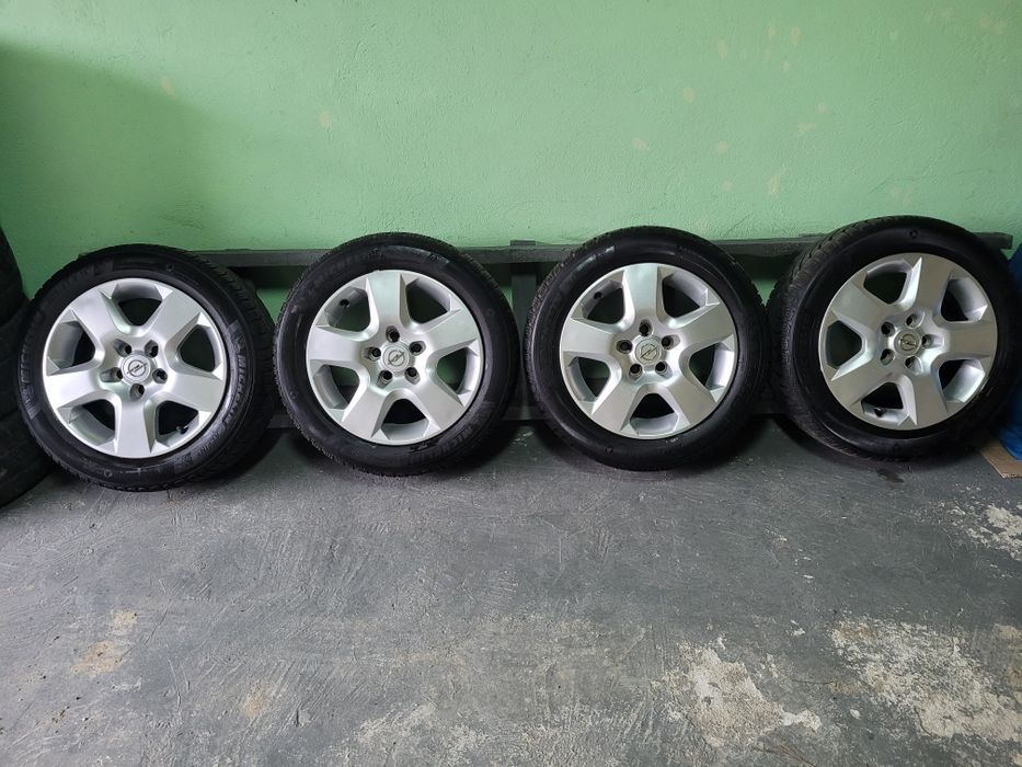 Koła zimowe Vectra C Signum Astra H 5x110 205/55/R16 Michelin 2021rok