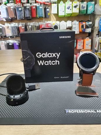 Розумний годинник Samsung Galaxy Watch R810 42mm Black