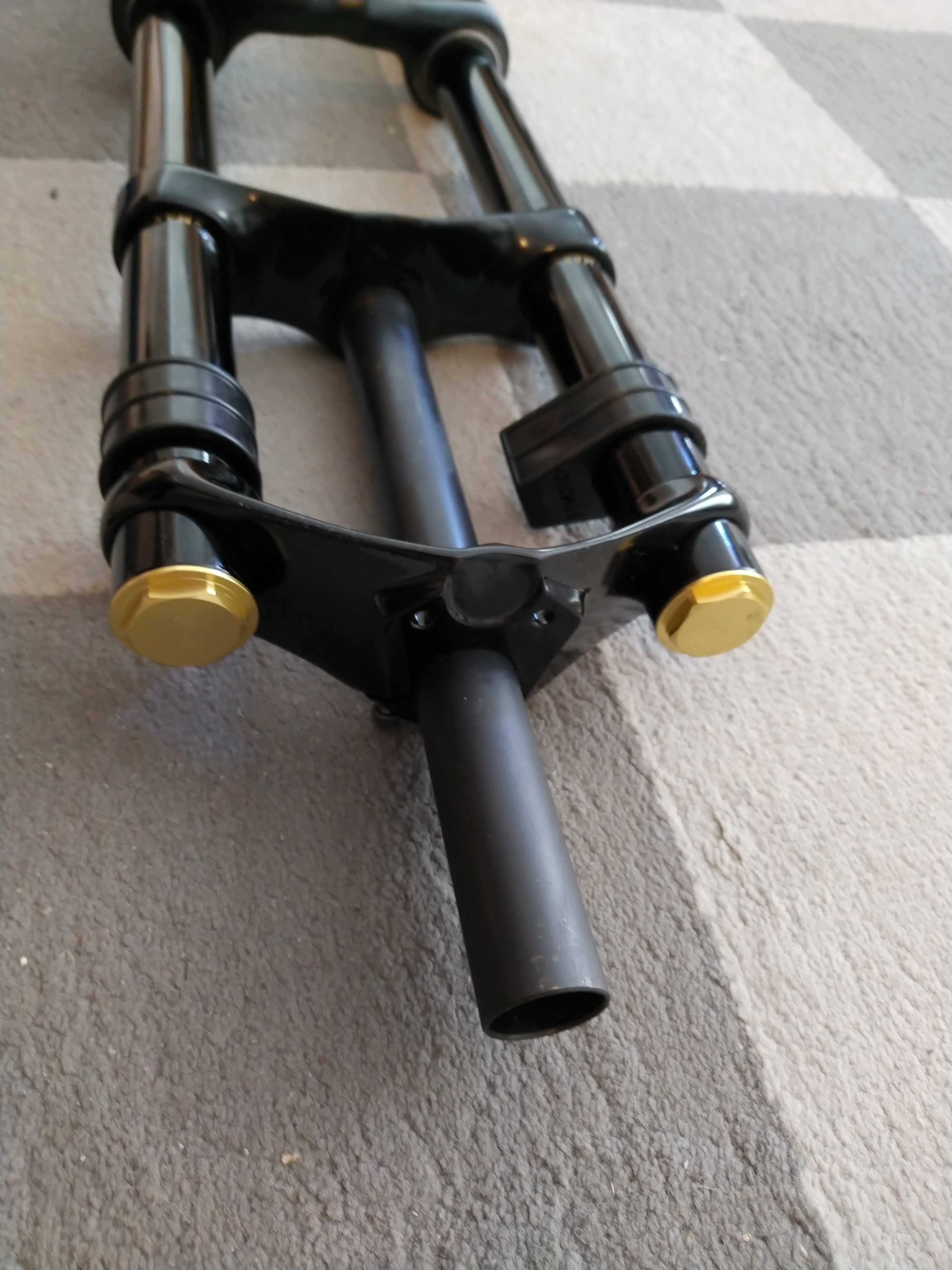 Marzocchi 888 RV 200mm nieuzywany