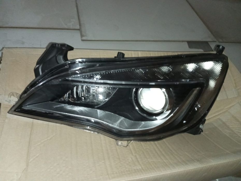 Farol Esquerdo Opel Astra J