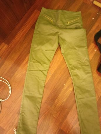 Spodnie  khaki /zielone rozm XS/s z tyłu zamek