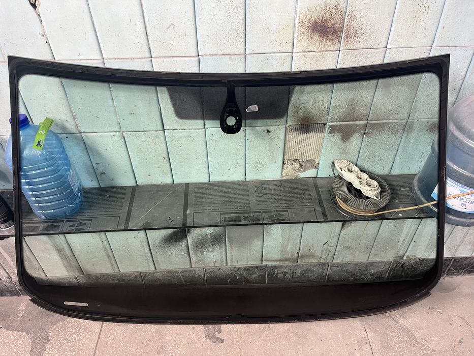 Лобове скло шкода а7